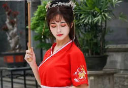 Phá dỡ công trình dân dụng tại Quận 5, TPHCM
